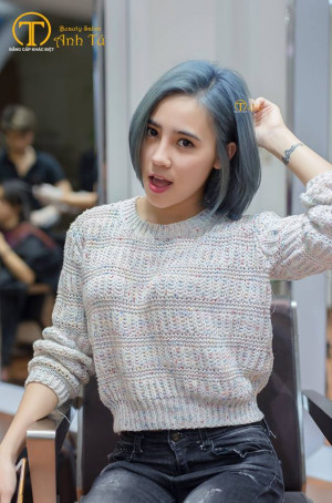 Ngọc lục bảo lạnh lùng