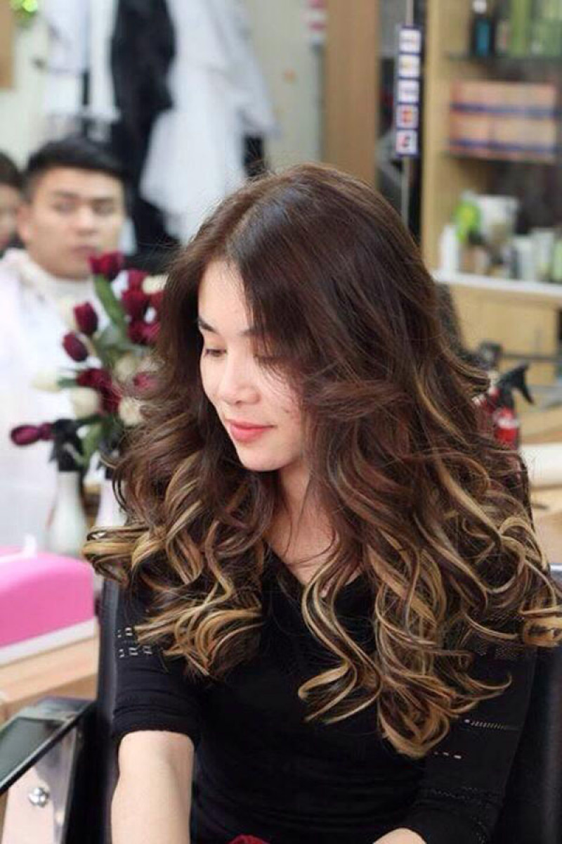 cac kieu toc uon duoi cho mai toc them bong benh1