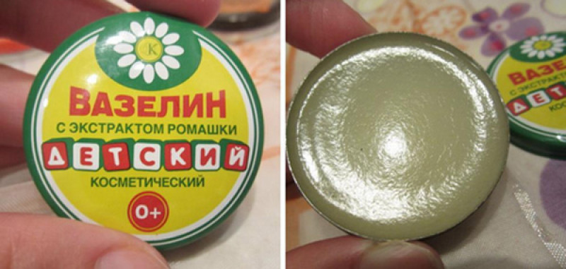 mỹ phẩm xưa sáp nẻ 