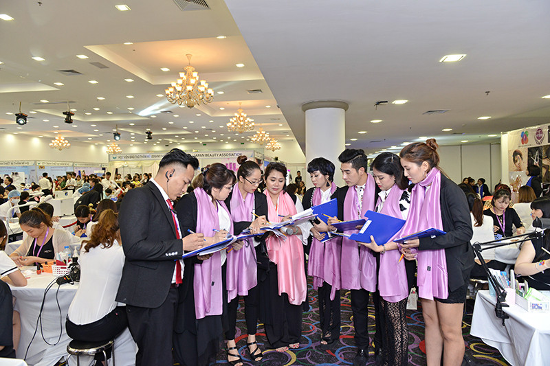 LEE_0713