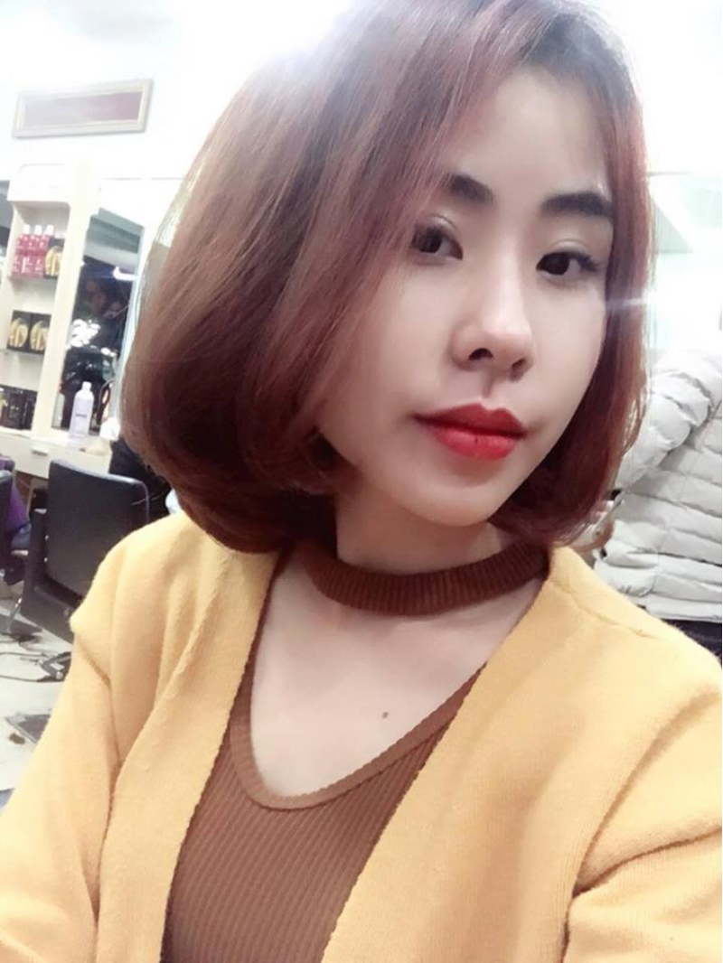 Lob uốn cúp trẻ trung