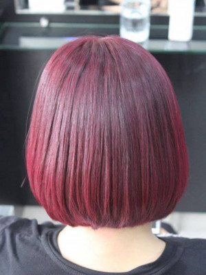 Tóc ngắn ánh hồng đỏ
