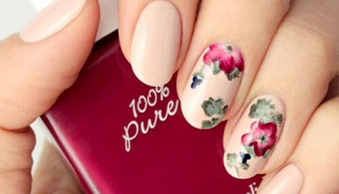 10 kiểu nail dành cho các cô gái công sở